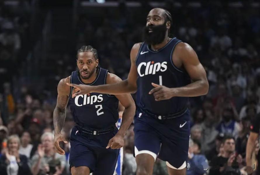 这还是从前的快船吗？
这还是大家熟知的小卡吗？
快船真要冲击季后赛了
现在强势拿