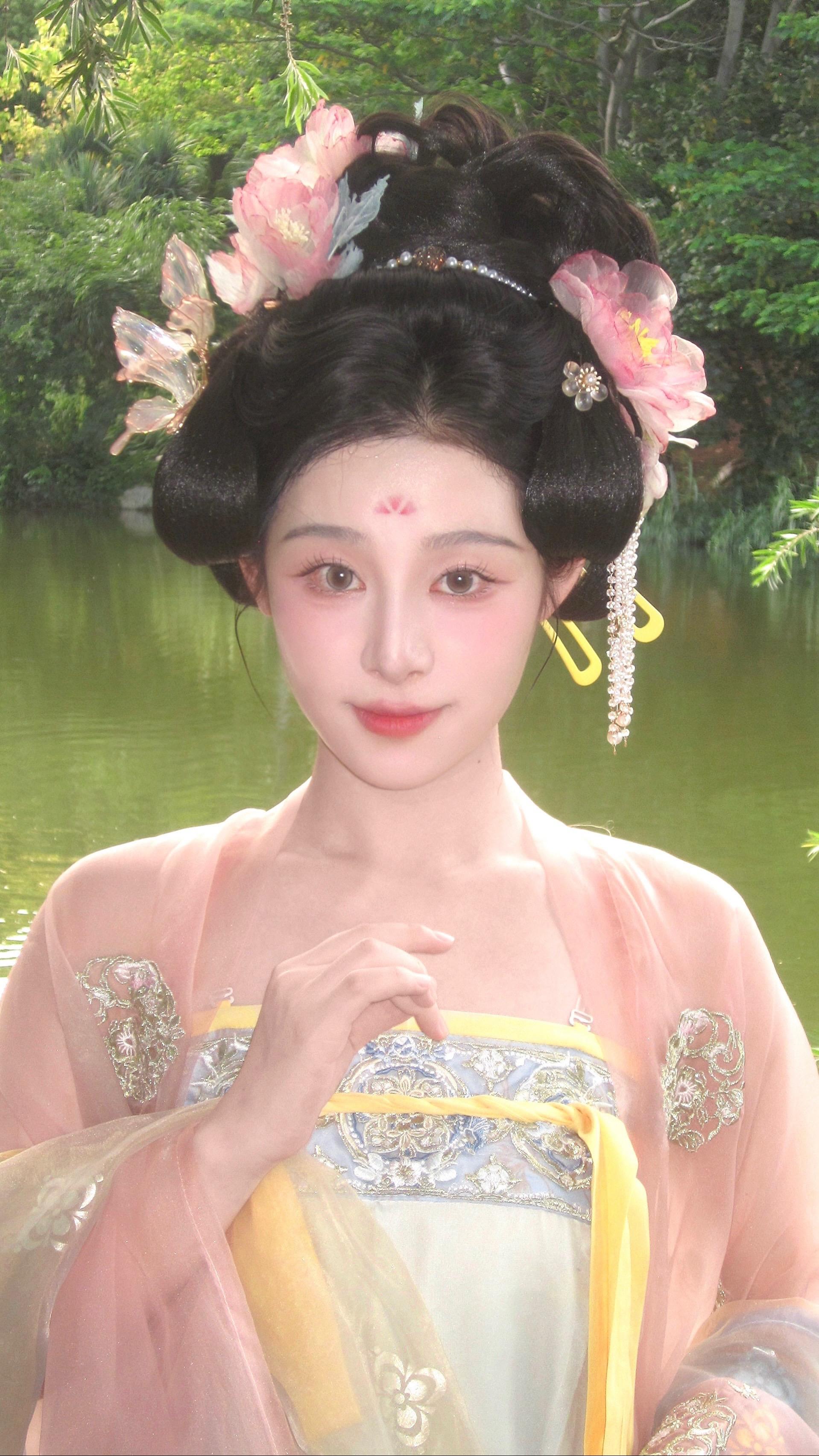汉服妆造 妆面 汉服发型 唐风