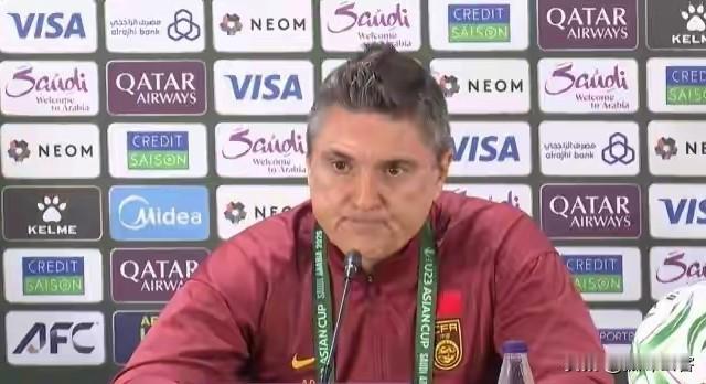 中国足球几十年的烂账凭什么要安东尼奥来还，所谓的一些博主名人煽阴风说怪话通通都是