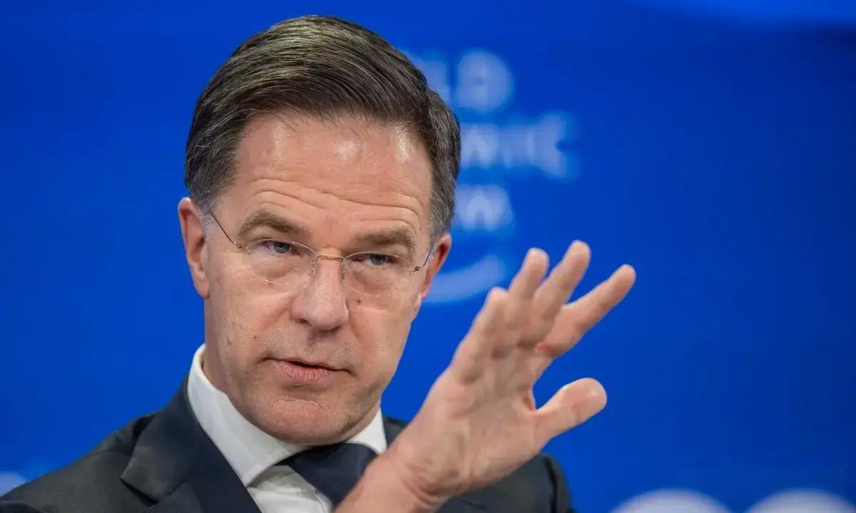 特朗普逼欧洲掏军费，吕特高调站队，援乌背后是美国单向收割？
 
北约秘书长吕特公