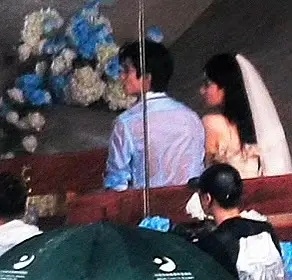 宋威龙张婧仪两人单独呆了一天宋威龙我对他最深的印象就是帅，还有就是很会亲妹妹，张