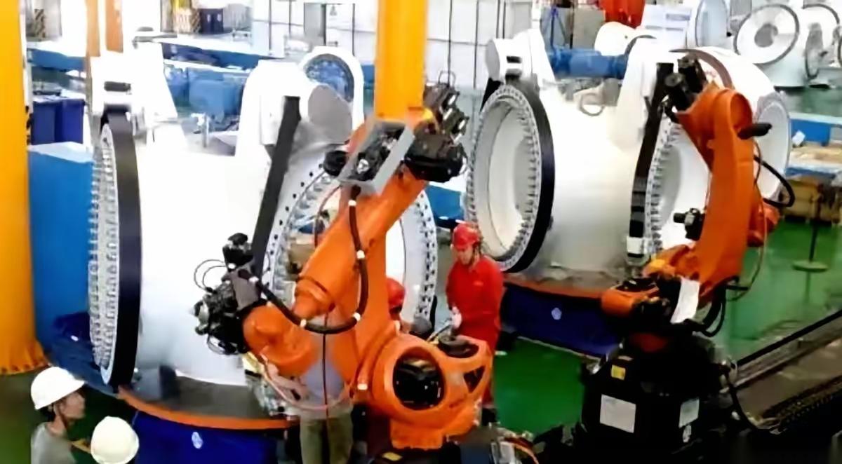 有个在日本的哥们，深夜发了篇小作文，捅了马蜂窝。
他说，咱们在七个东西上，被日本