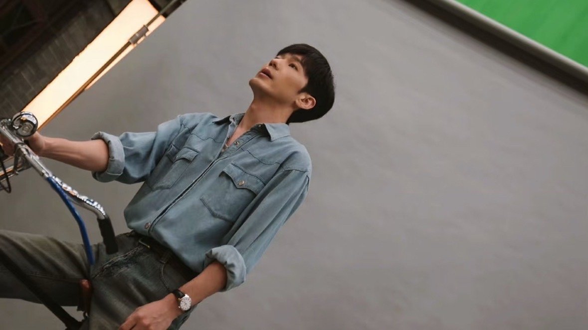 白宇新剧演编剧白宇和徐胜利一起笃定前行 白宇新剧演编剧 