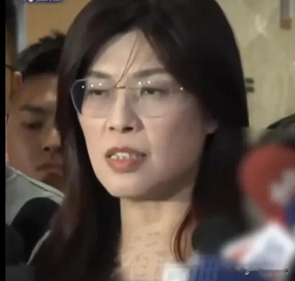 郑丽文8日在台北马场町参加秋祭吴石烈士，这是国民党主席第一次参加这样的纪念活动。