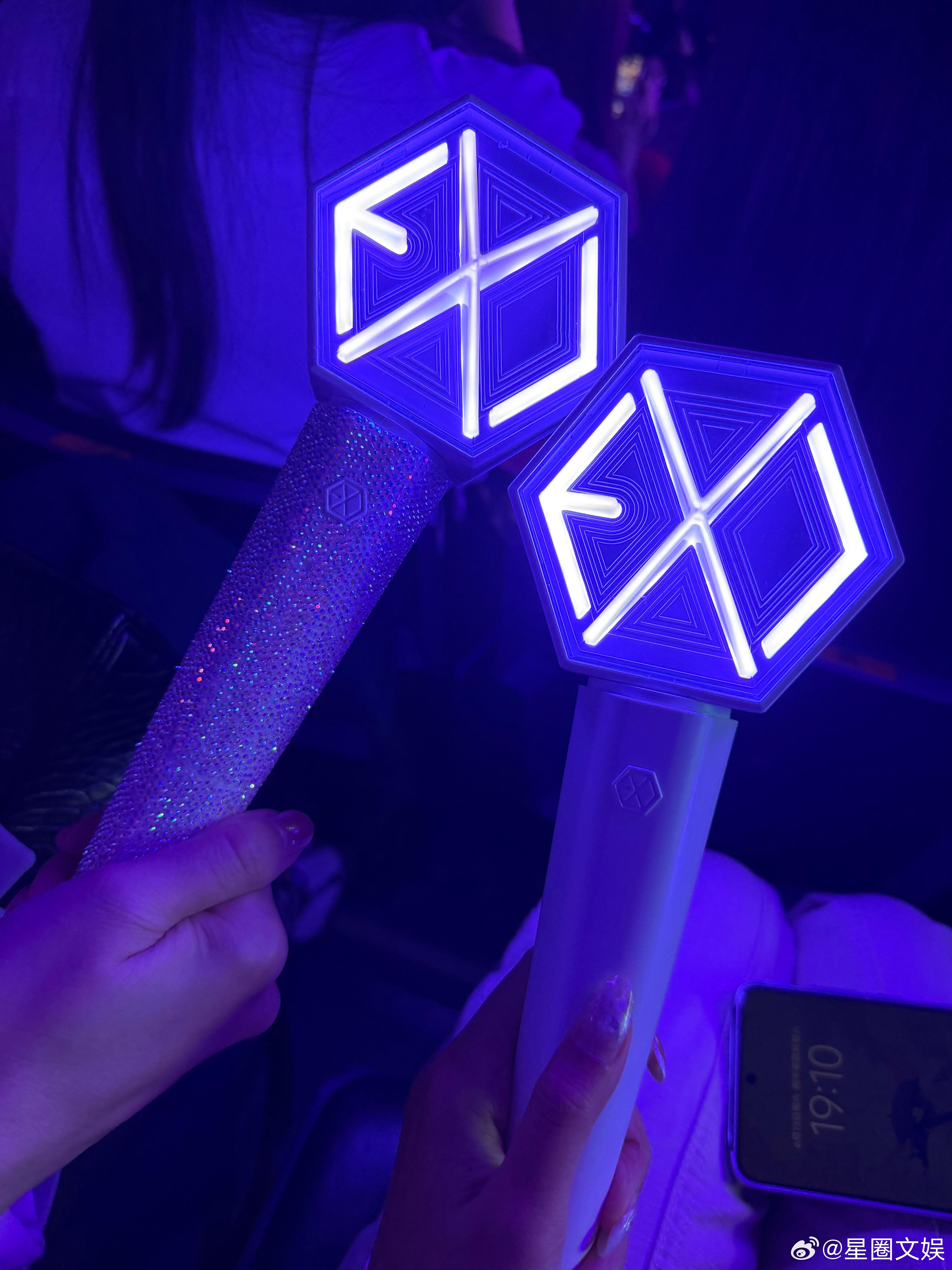 奚梦瑶说喜欢EXO十年了奚梦瑶喜欢EXO十年了 网友在EXO香港演唱会偶遇奚梦瑶