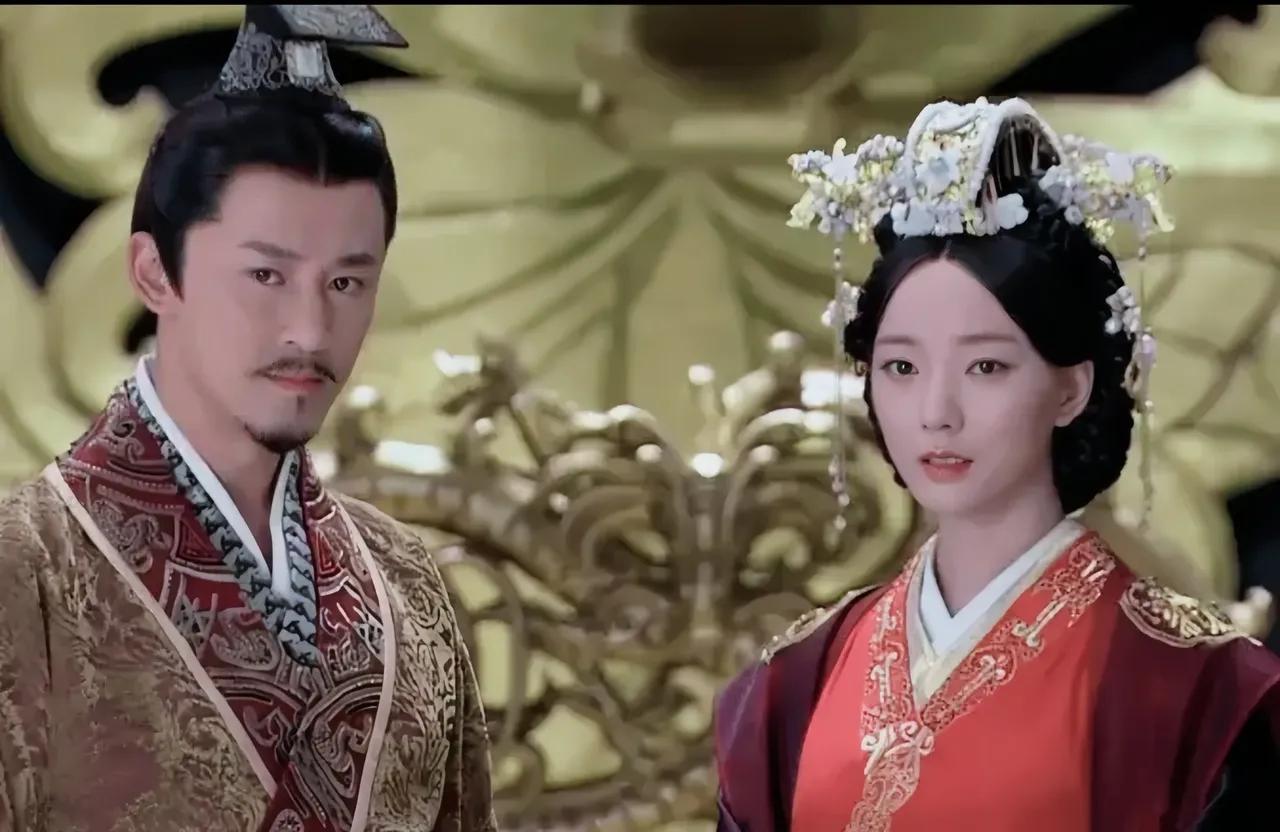 大婚当夜，32岁战功赫赫的卫青，迎娶了43岁历经两段姻缘的平阳公主。红烛摇曳的洞
