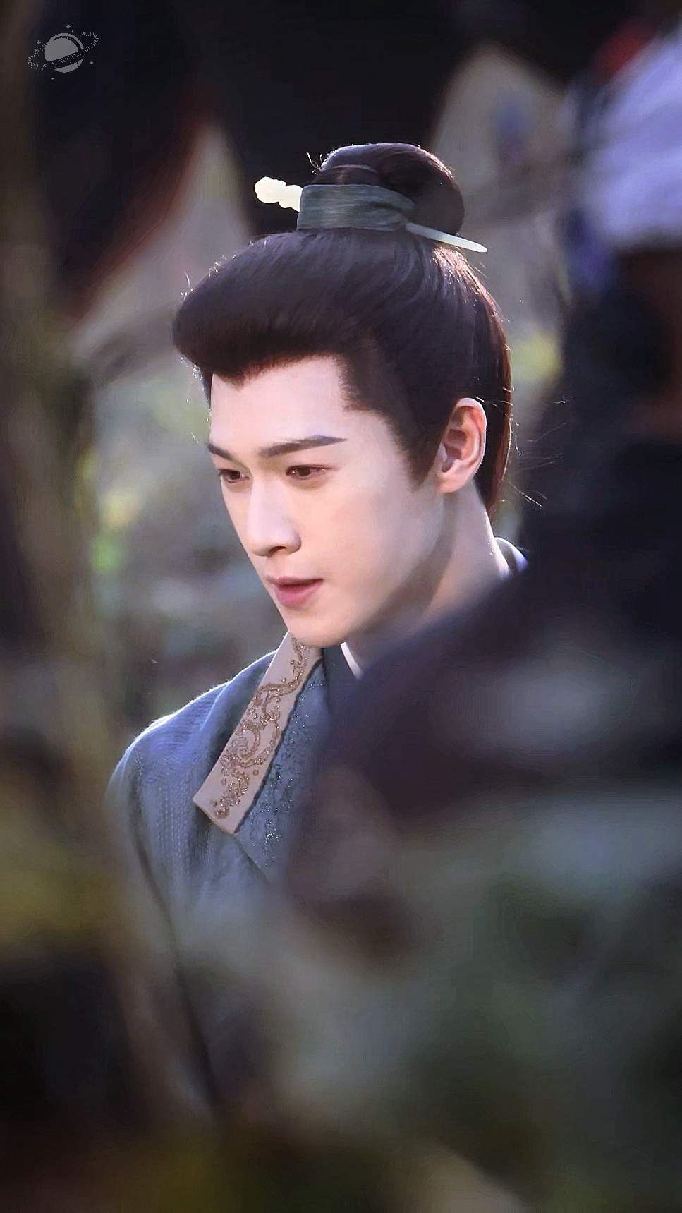 最近都比较忙    小林的前排一个也没蹲上