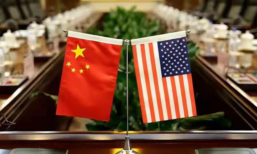 中美海上“收费战”将正式打响
特朗普嘴上还叨叨着要在10月底的APEC会议上跟中