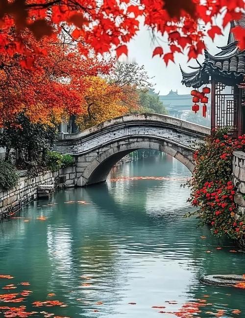 上联：塞北春光妩媚，诚邀下联？江南秋景妖娆