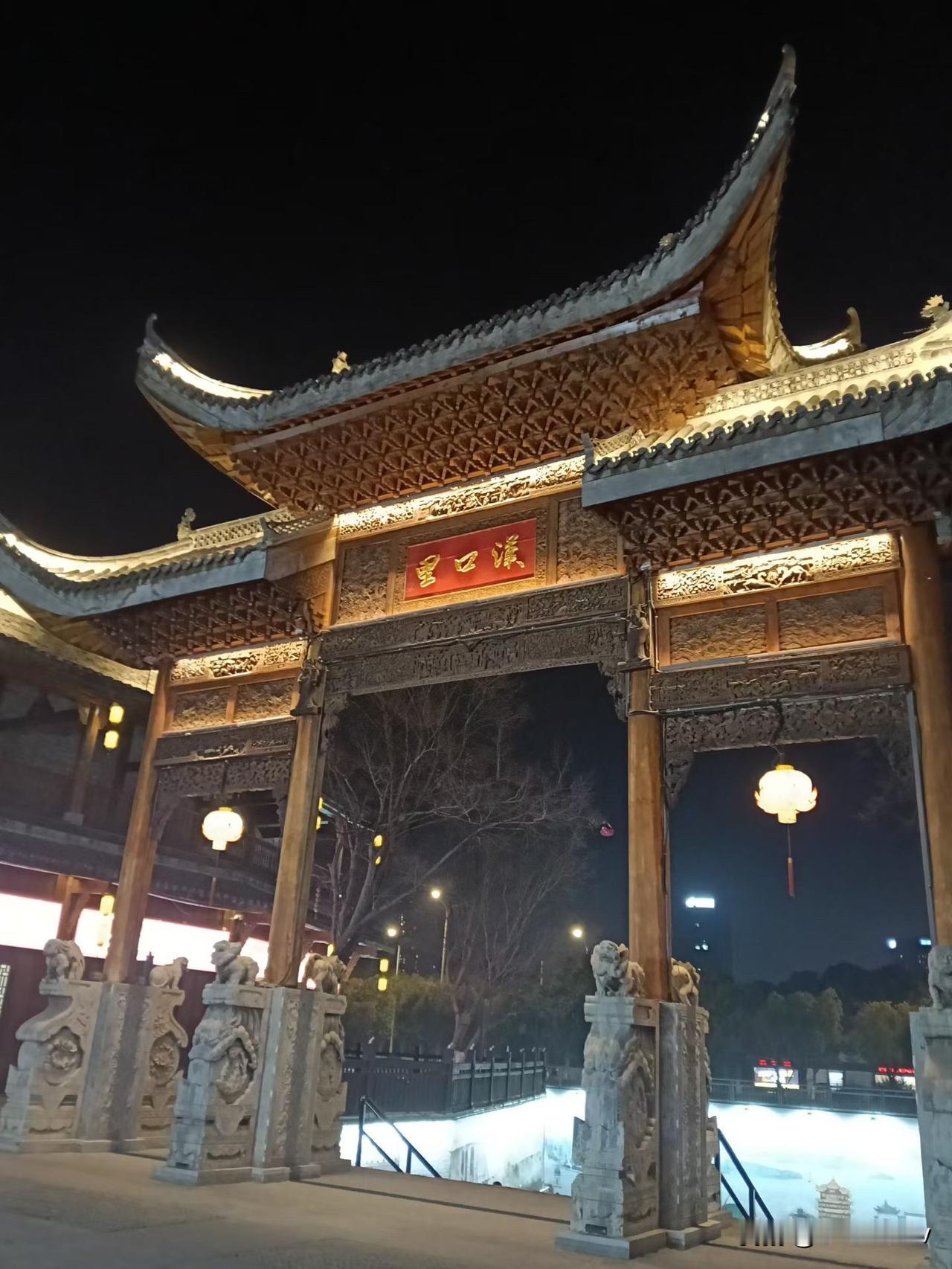 周四武汉地铁客流量继续反弹至400万人次以上[呲牙][呲牙][呲牙] 爆料 身边