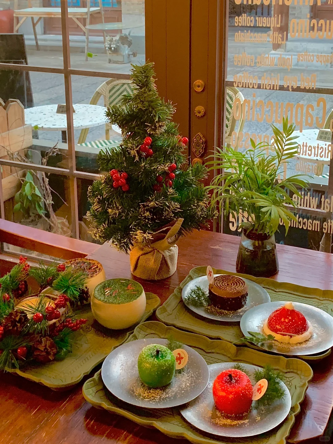 保定｜发pyq被问爆🎄为这扇窗我要去这过圣诞