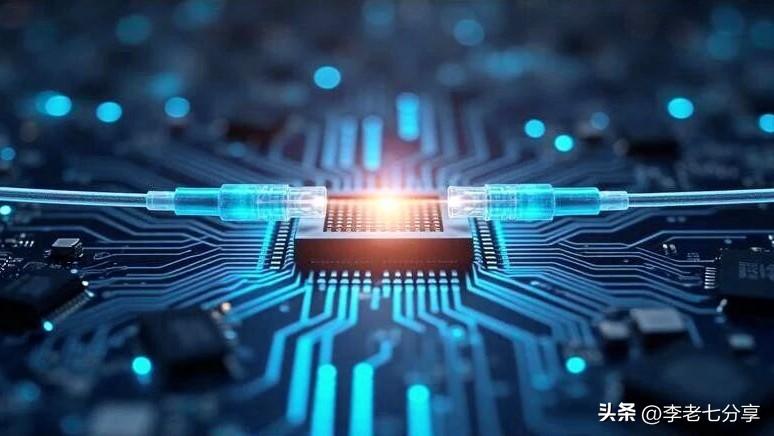 光棒涨价近5倍！高纯硅核心原料，10家深度受益企业全梳理
 
算力带动光纤需求持