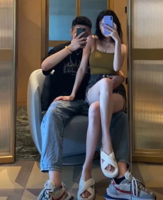 什么事让你觉得你女朋友不简单什么都不会一教又什么都会 