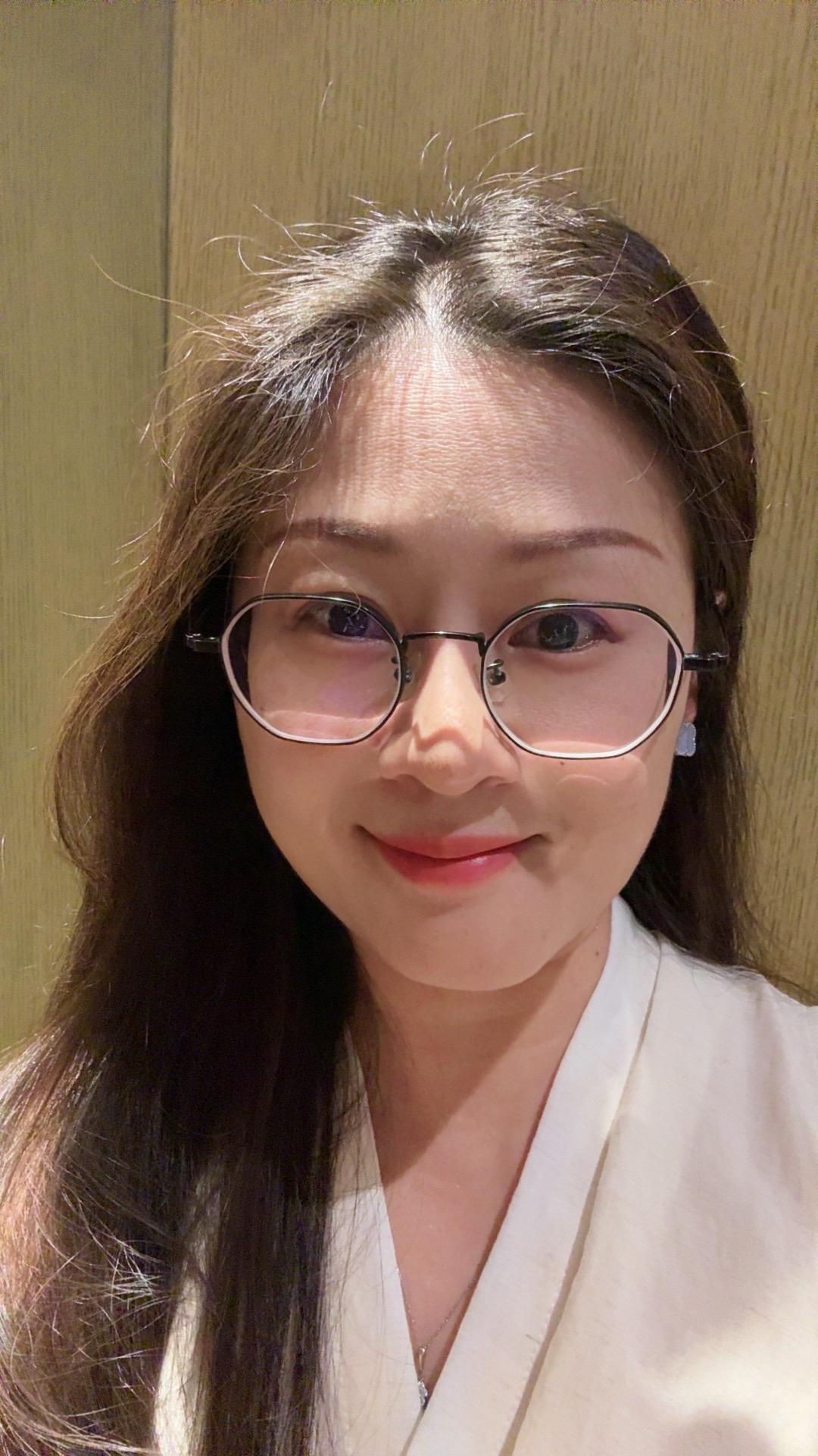 人与人之间的关系，本来就很浅薄，稍有不慎，就会可有可无……