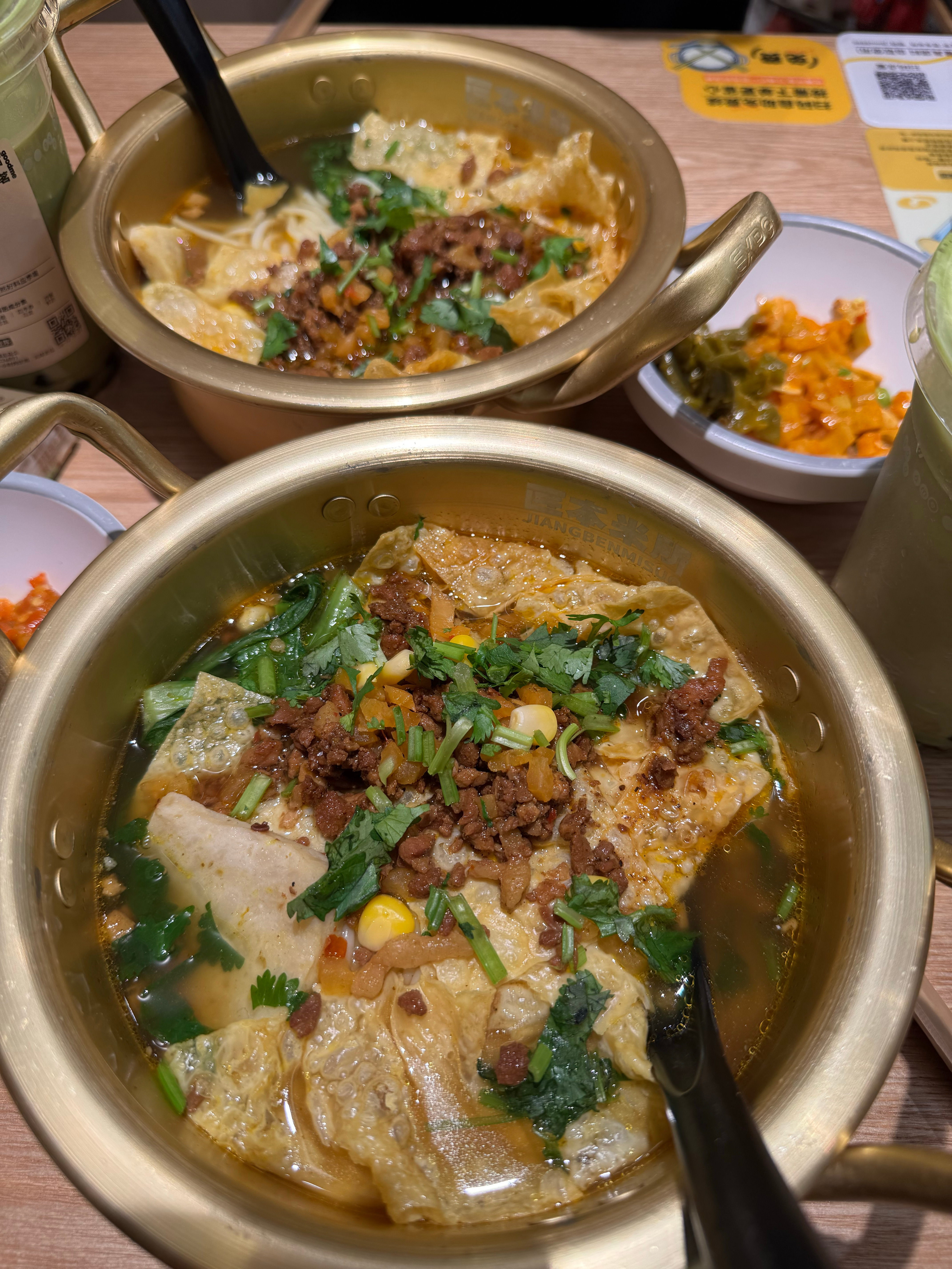 美食博主再度出现！～ 
