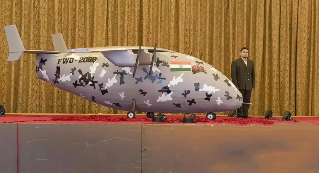 印度首款国产无人作战飞机，于2024年5月在班加罗尔首次亮相。它是由印度私人公司