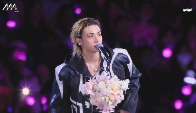 2025AAA Best Choice奖：黄铉辰 叶舒华 金弘中 金采源 