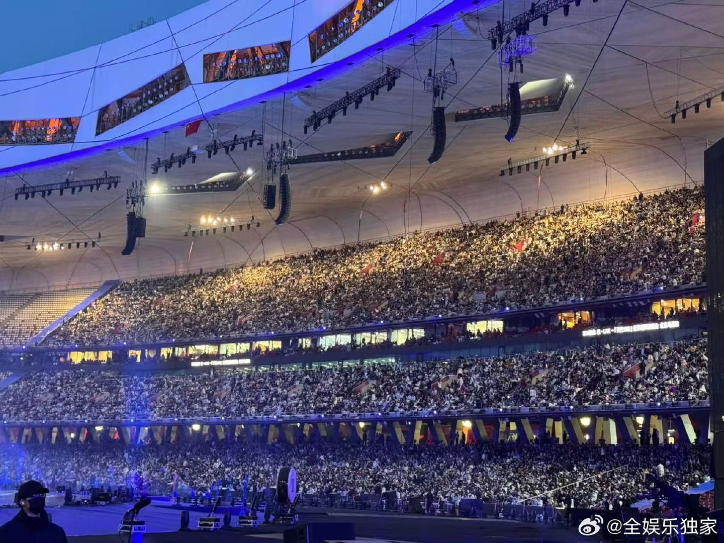 张杰鸟巢上座率从抢票到开唱，上座率全程在线，张杰鸟巢演唱会太牛了 