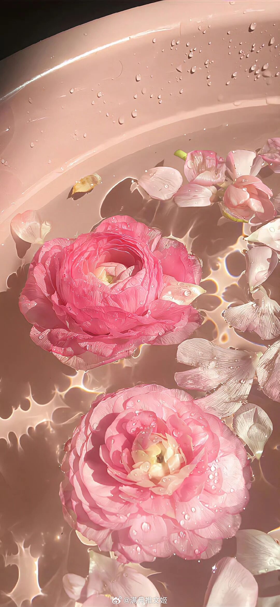 他好像海上灯塔，一直牵引着她。暴雨夜里也从不游移。——词枝《下雨天》早安 言情小