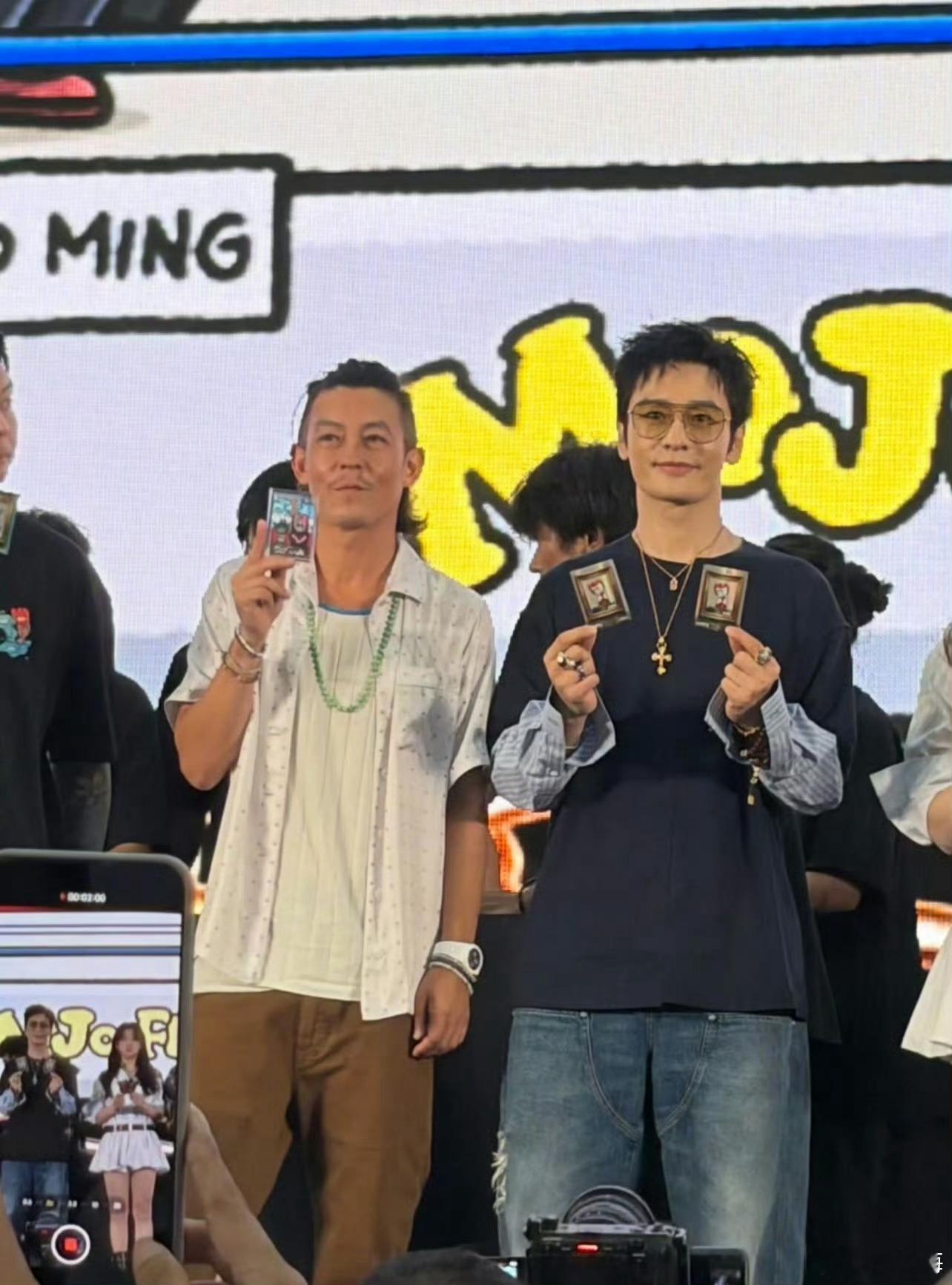 和当年两个人的同框照对比下45岁的陈冠希48岁的黄晓明