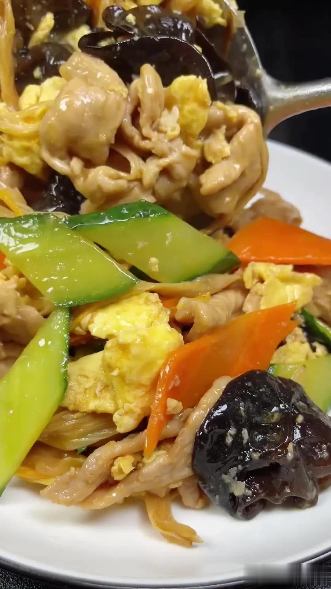 #记录我的2023# 
#十月美食录# 
姐妹们要的下饭菜来啦～
有肉有菜的木须