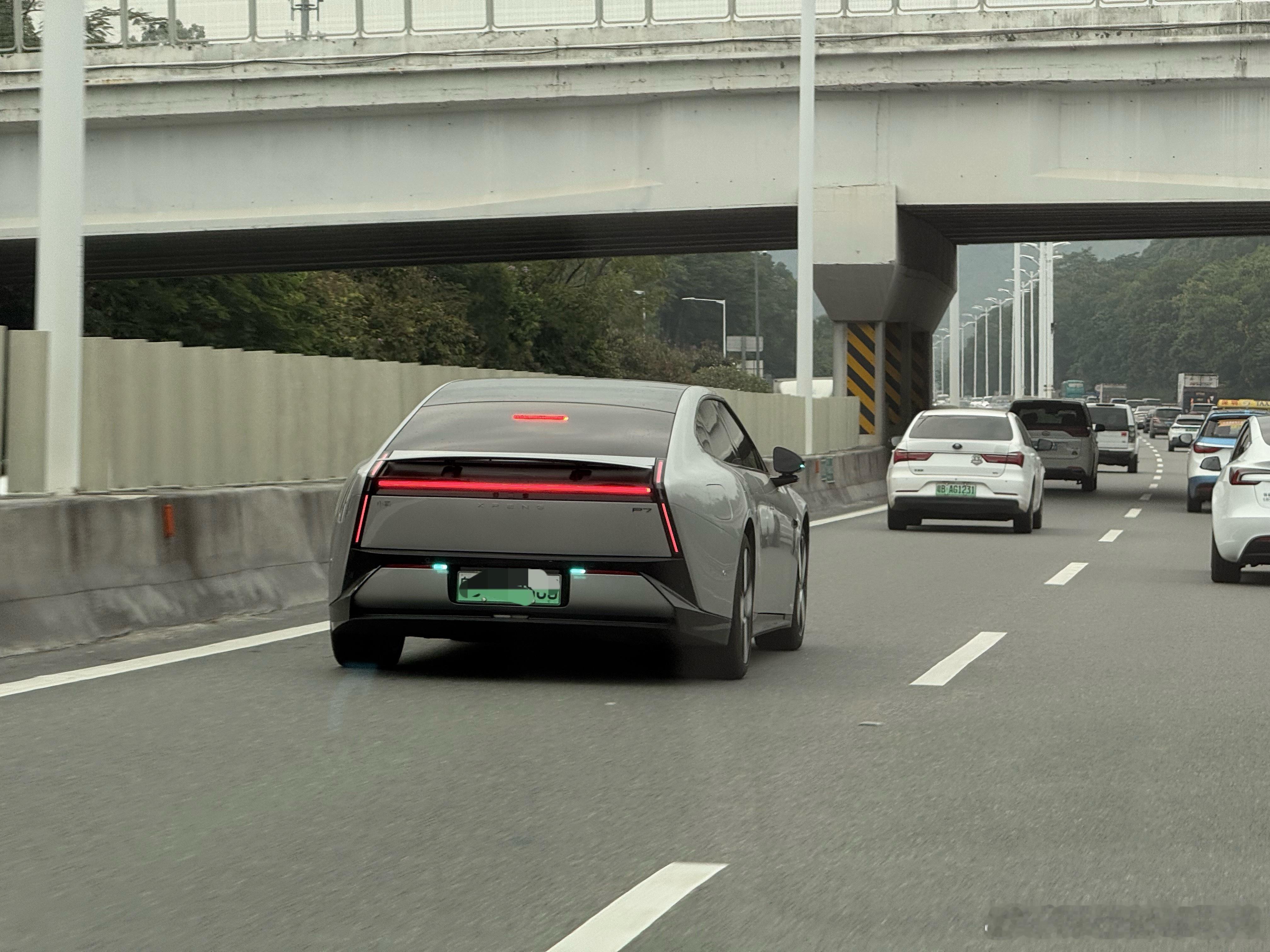 这几年的新车发布会智驾能力肯定是必讲部分对于我们媒体来说智驾也基本上是必测项目有