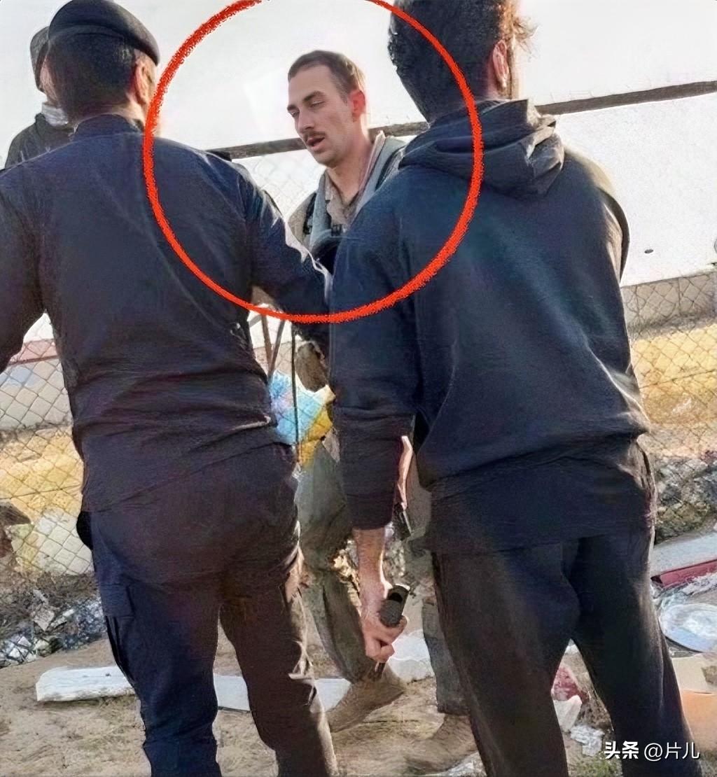 突发消息！一架美军战斗机被伊朗击落，飞行员跳伞后险些遭到民众暴揍。刚刚，伊朗军方