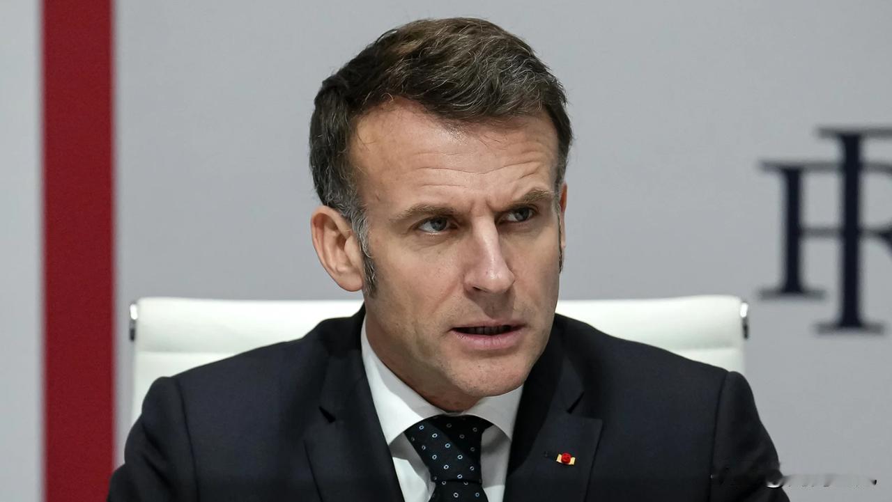 马克龙指普京、特朗普为欧洲公敌
 
        法国总统埃马纽埃尔·马克龙将