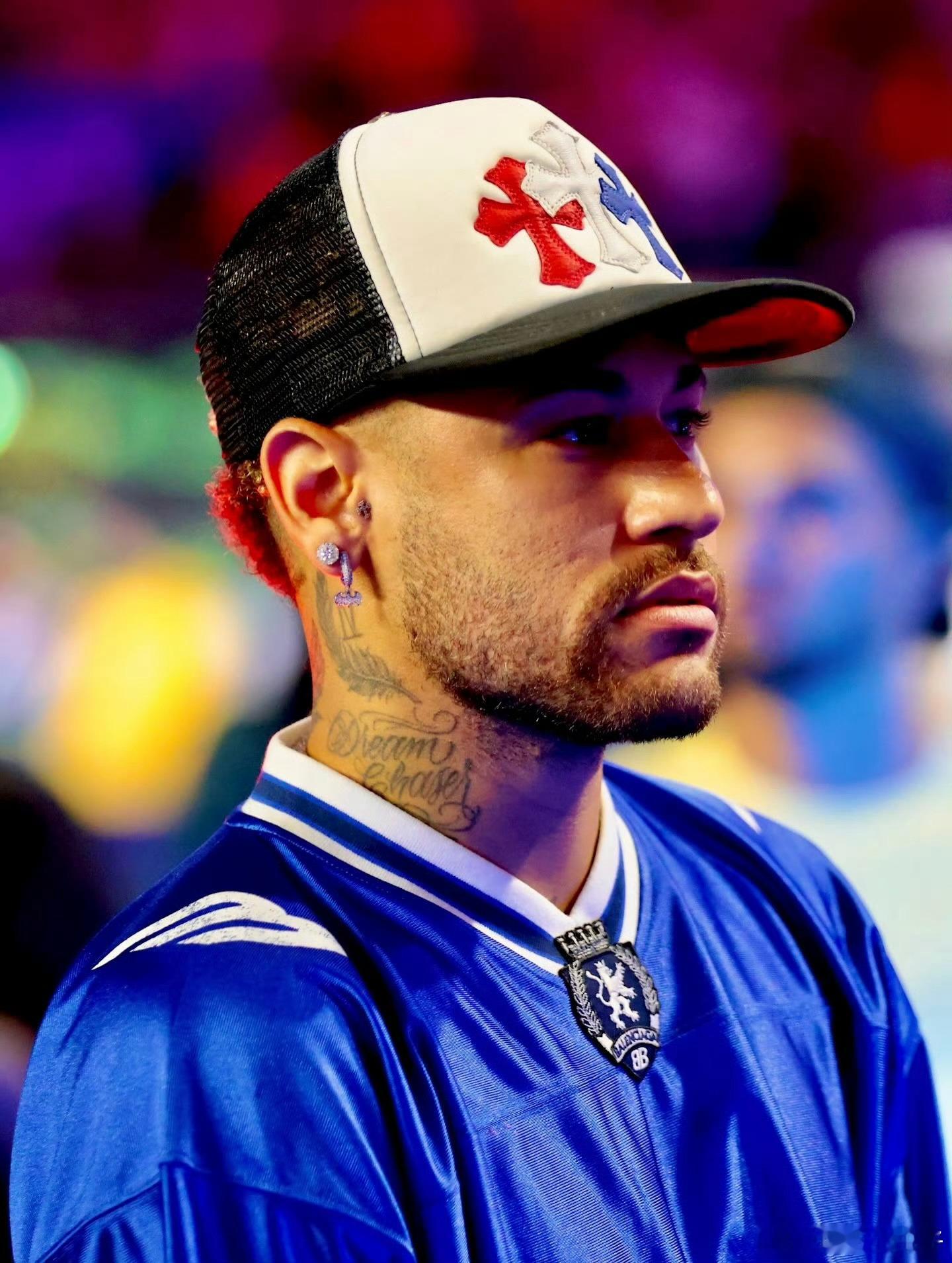 内马尔内马尔 亮闪闪 