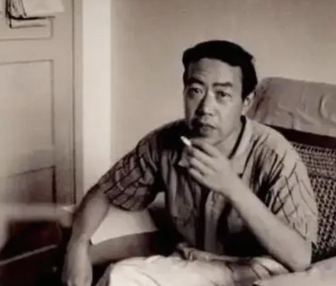 这次贾平凹没能护住女儿贾浅浅，她是彻底栽了！
就在7月15日，西北大学对贾浅浅涉
