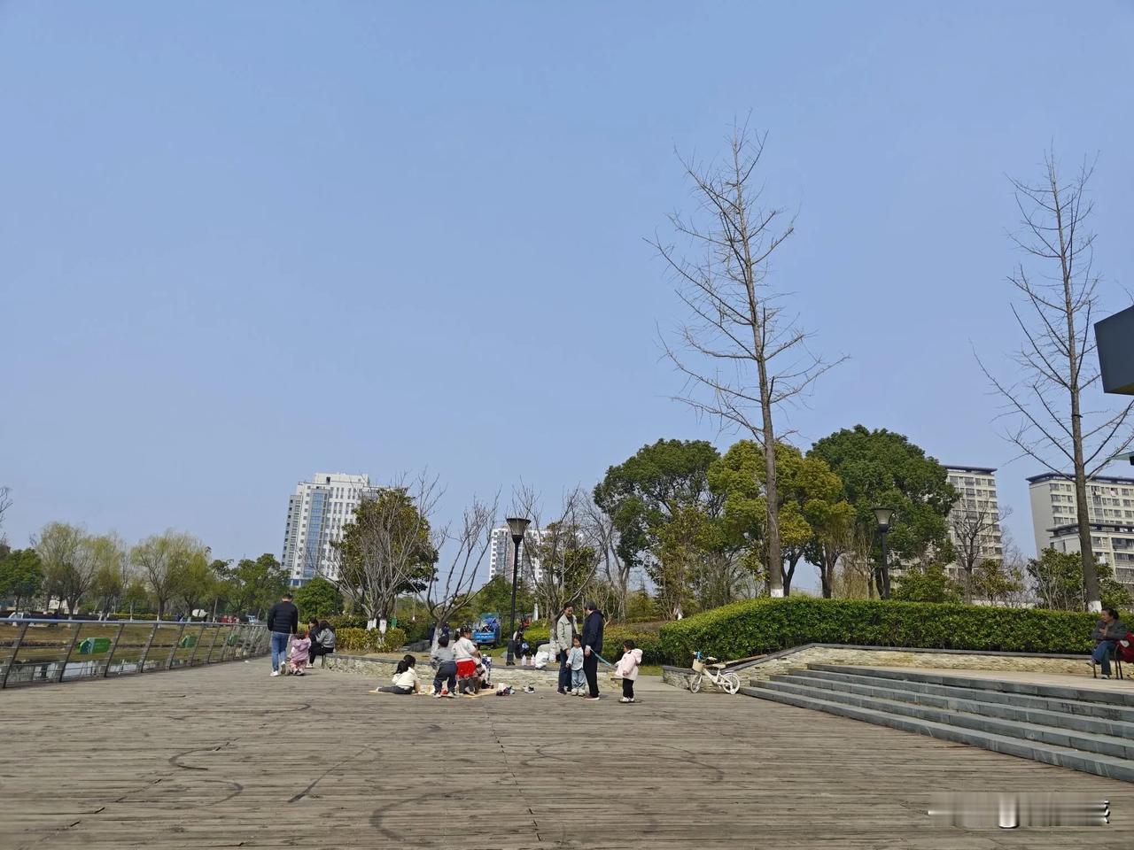 三八妇女节享受美好休闲时光