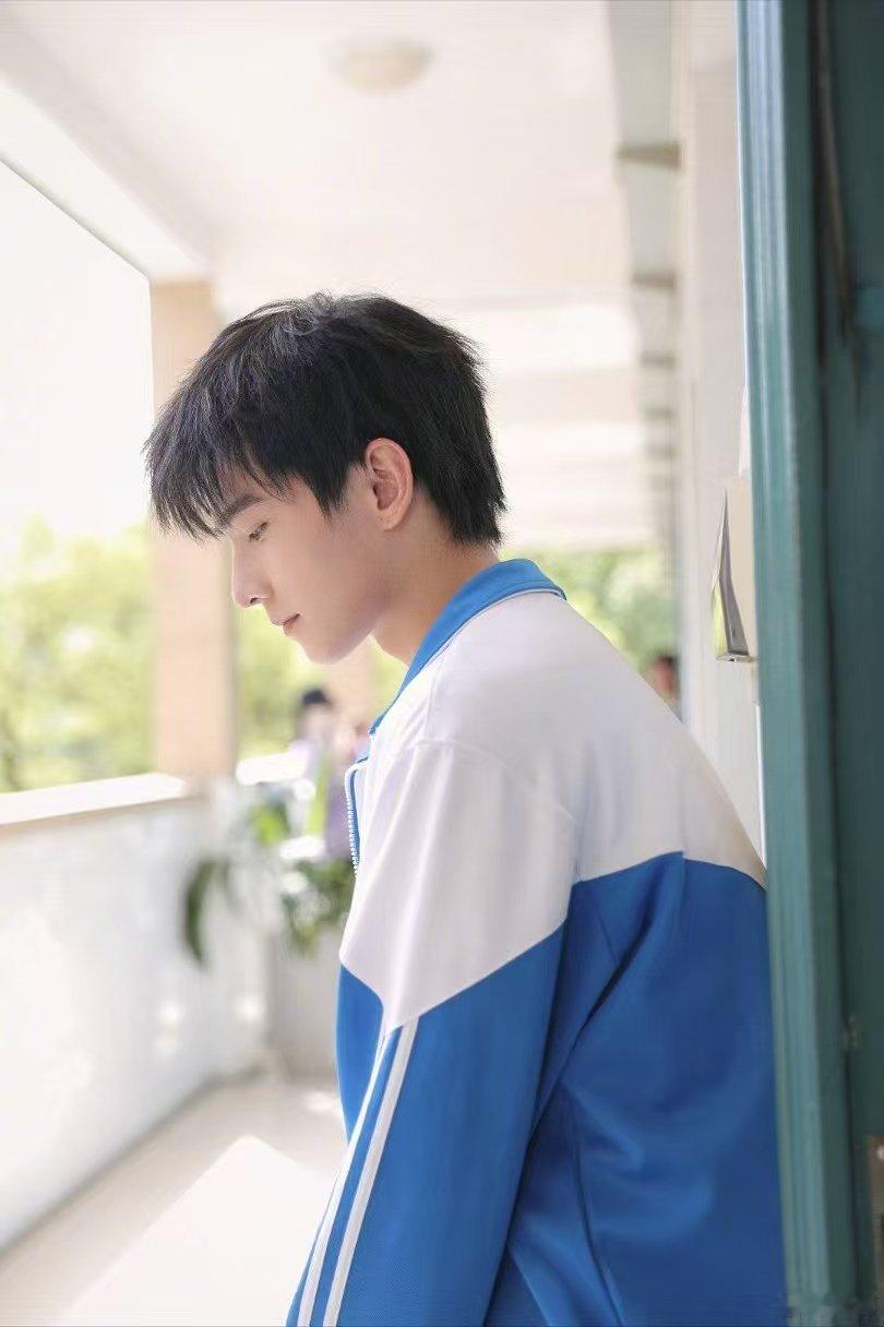 我的青春里少一个杨洋学长😭杨洋还没原谅青春文学吗杨洋真没拿我当外人