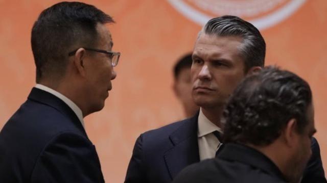 刚离华 5 天就急着再来，刚回国就准备再次访华，这回他准备一个人来！
真正值得盯