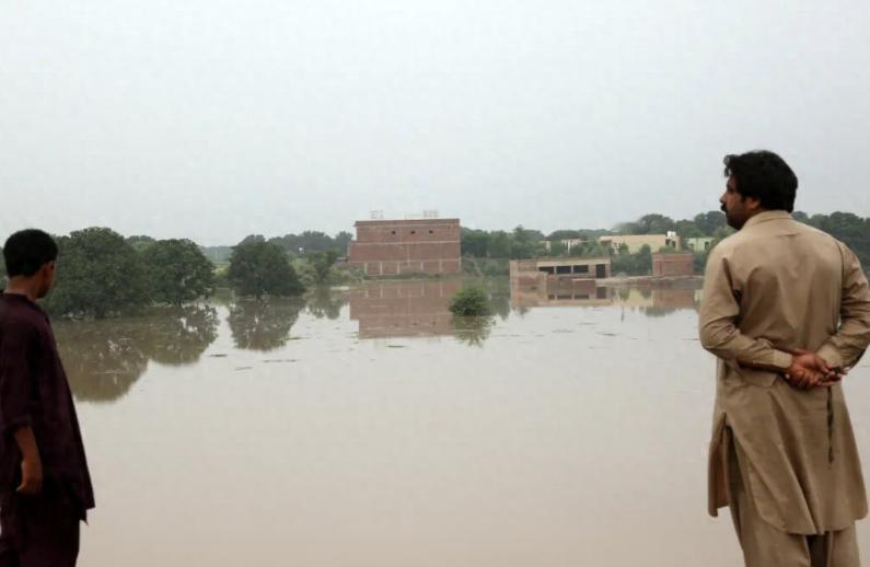 印度大坝放水，巴基斯坦指责：将水武器化，威胁地方和平。印度在这个时候放水的时机选