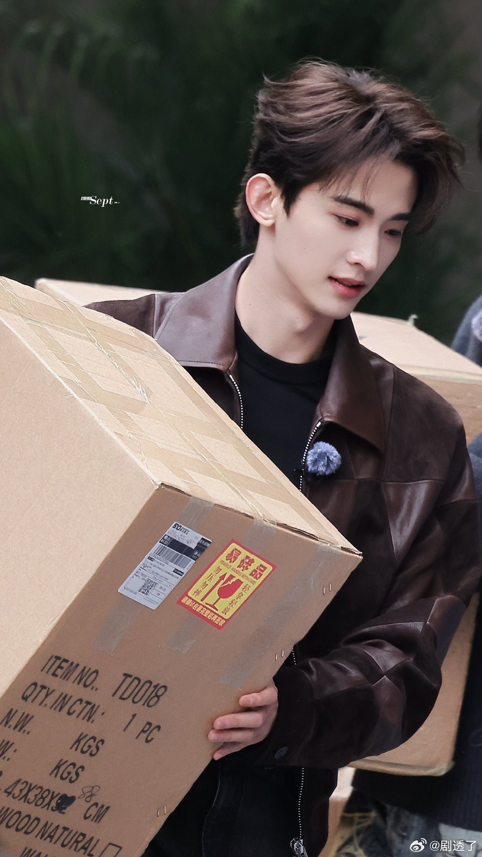 内娱明星自曝不当艺人会做的职业明星转行能做什么那些没有走上舞台的他们，大概也在某