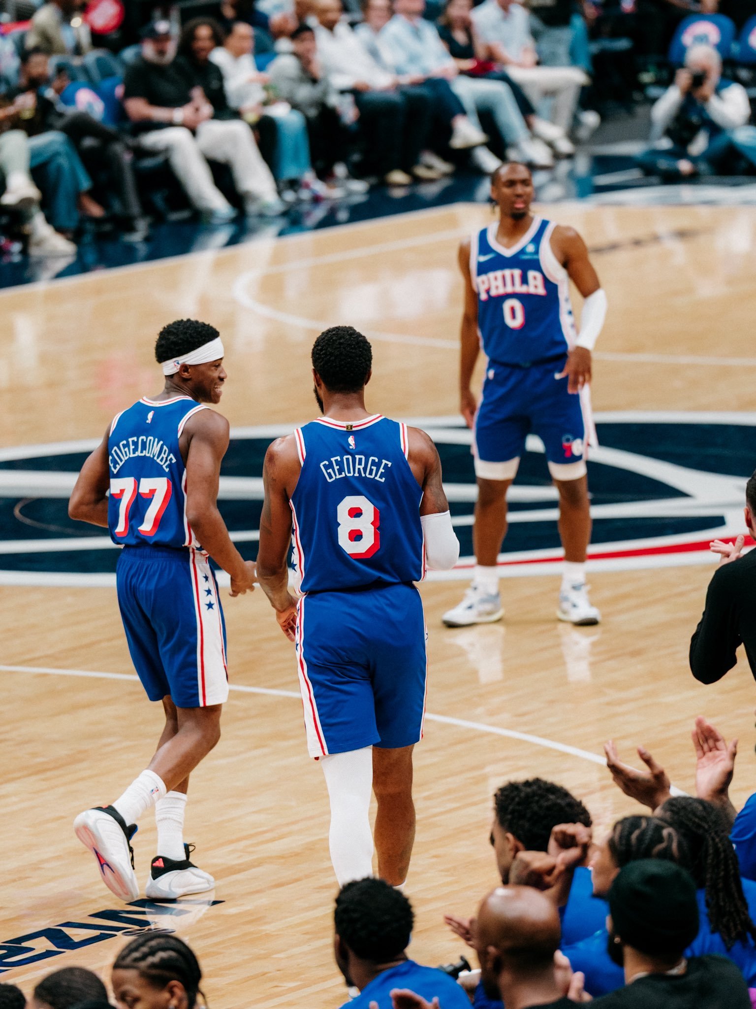 图中三人今天合砍90分！🔥费城76人76人vs奇才