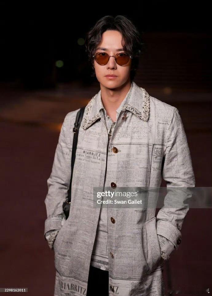 王一博Chanel看秀期间 24小时阅读量破8亿 ​​​，什么水平[并不简单] 