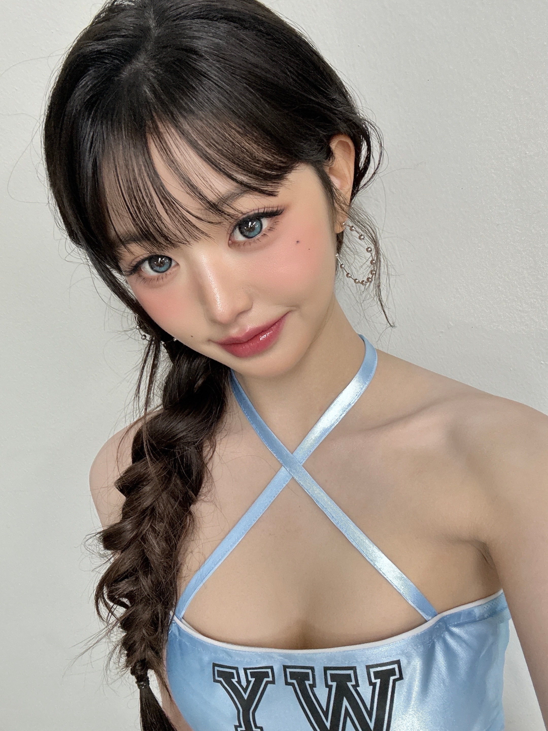 张元英好美！超爱这个造型🩵 ​​​