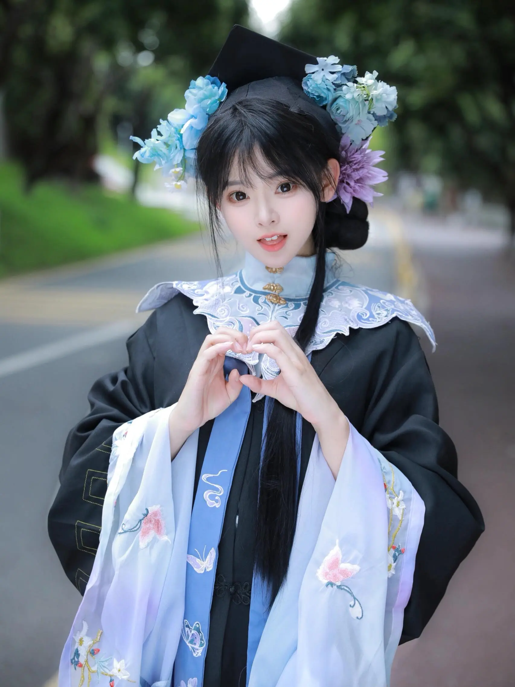 毕业快乐。