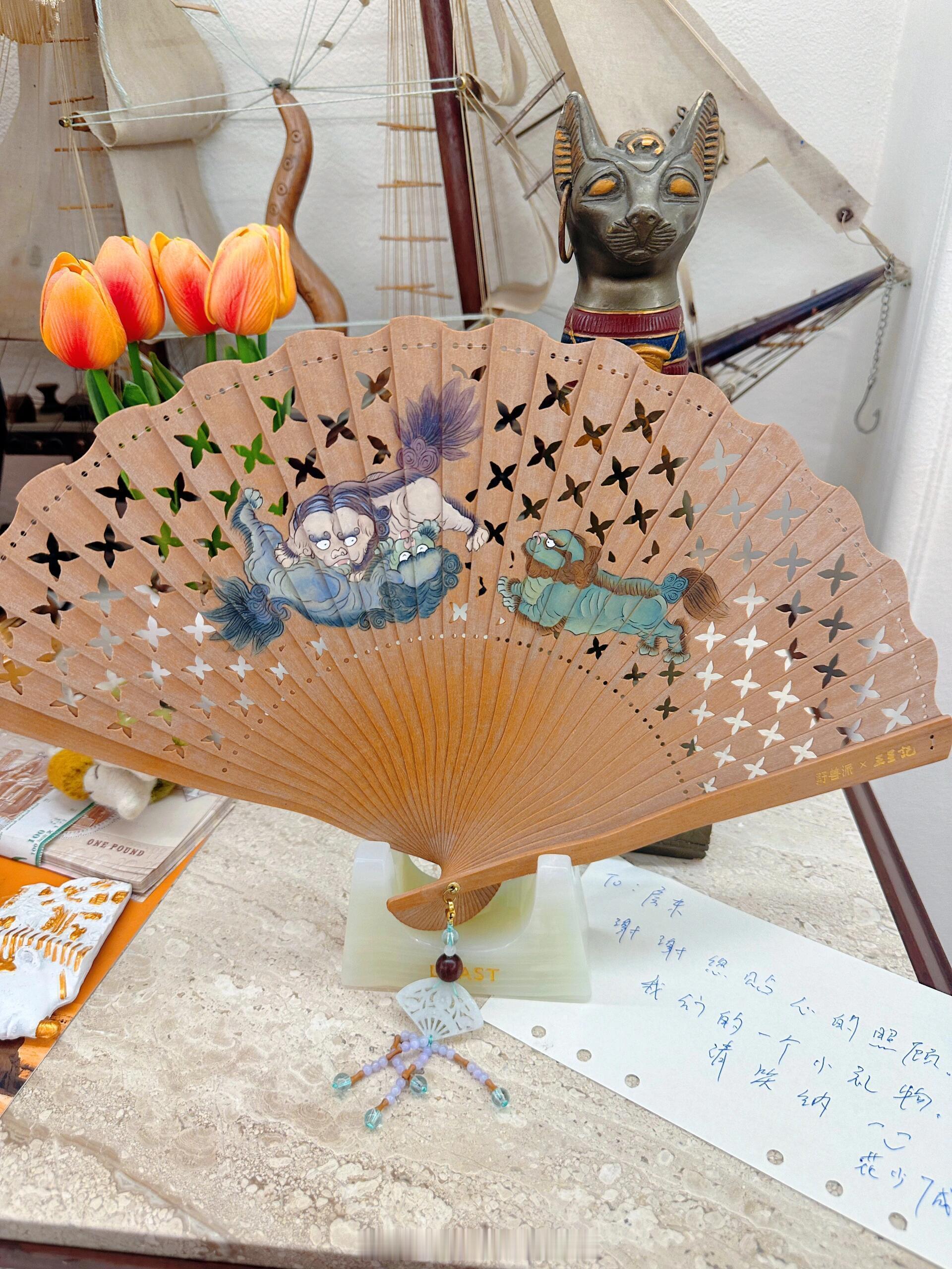 龚俊真是个温暖又贴心的人呀～在埃及开罗录制《花少7》住宿结束后，给客栈老板娘留言