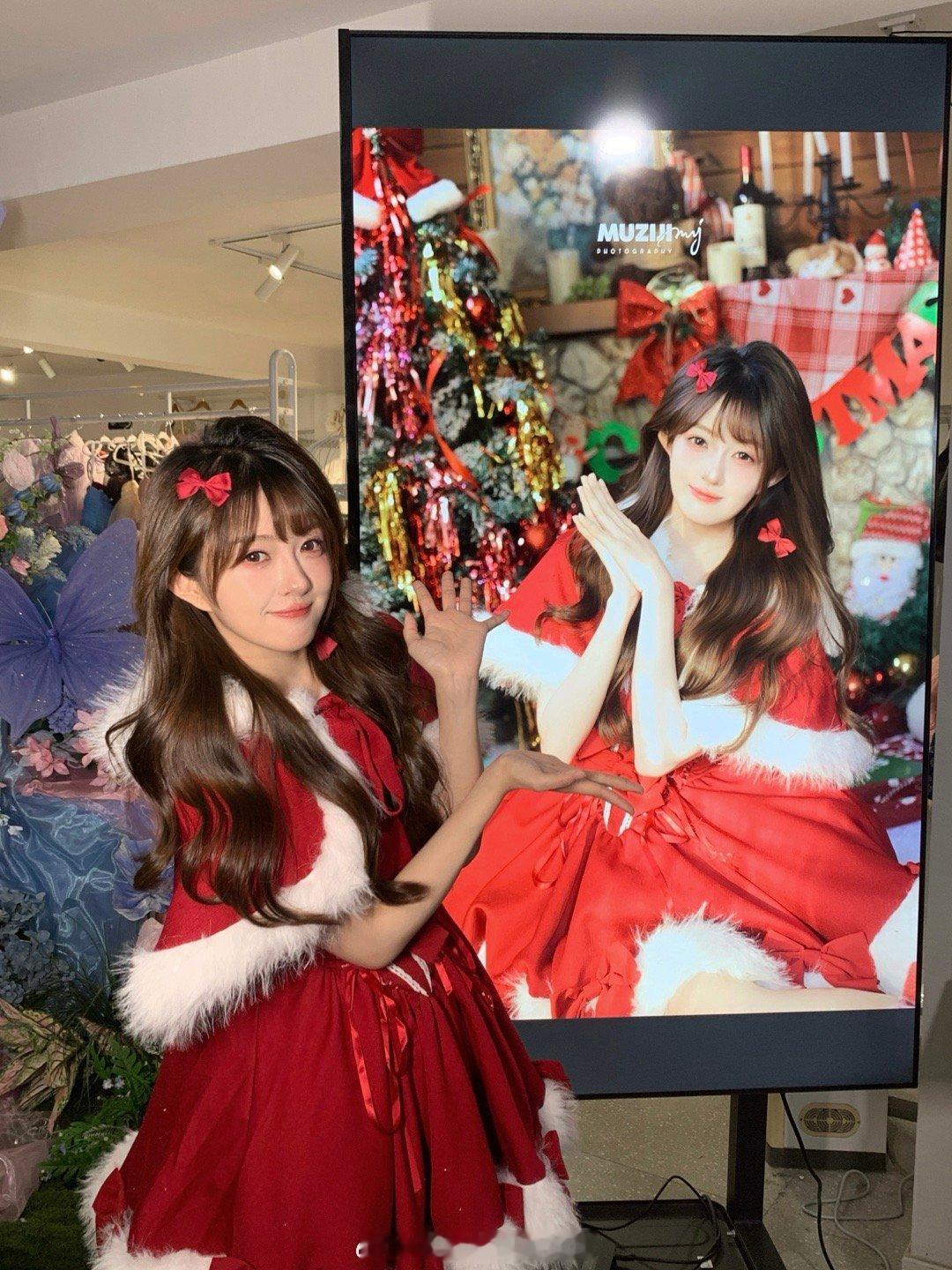 去水晶球里当圣诞小女孩了 