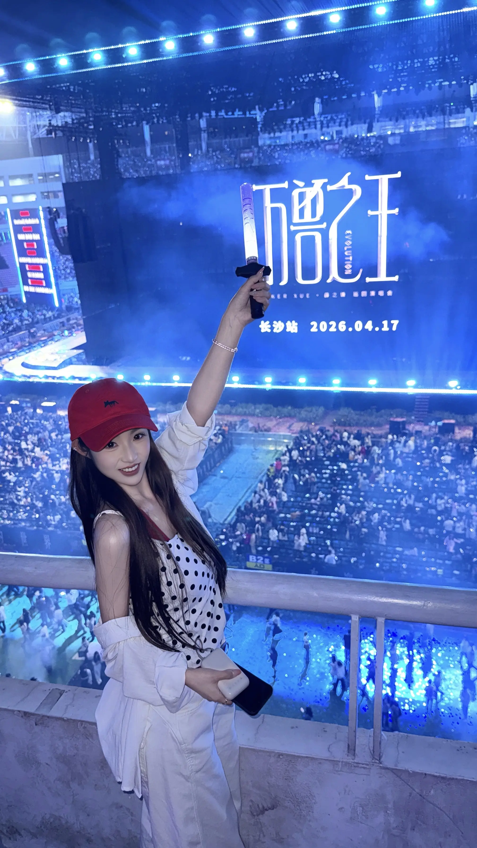 像是做了一场梦 醒来还是好难过 （就像老薛说的我们是“牛马” 今天的...