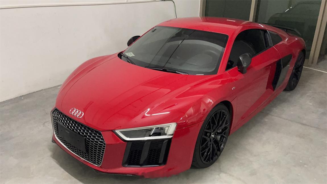 奥迪 R8 V10 Coupe Performance2018年3月上牌，行驶1