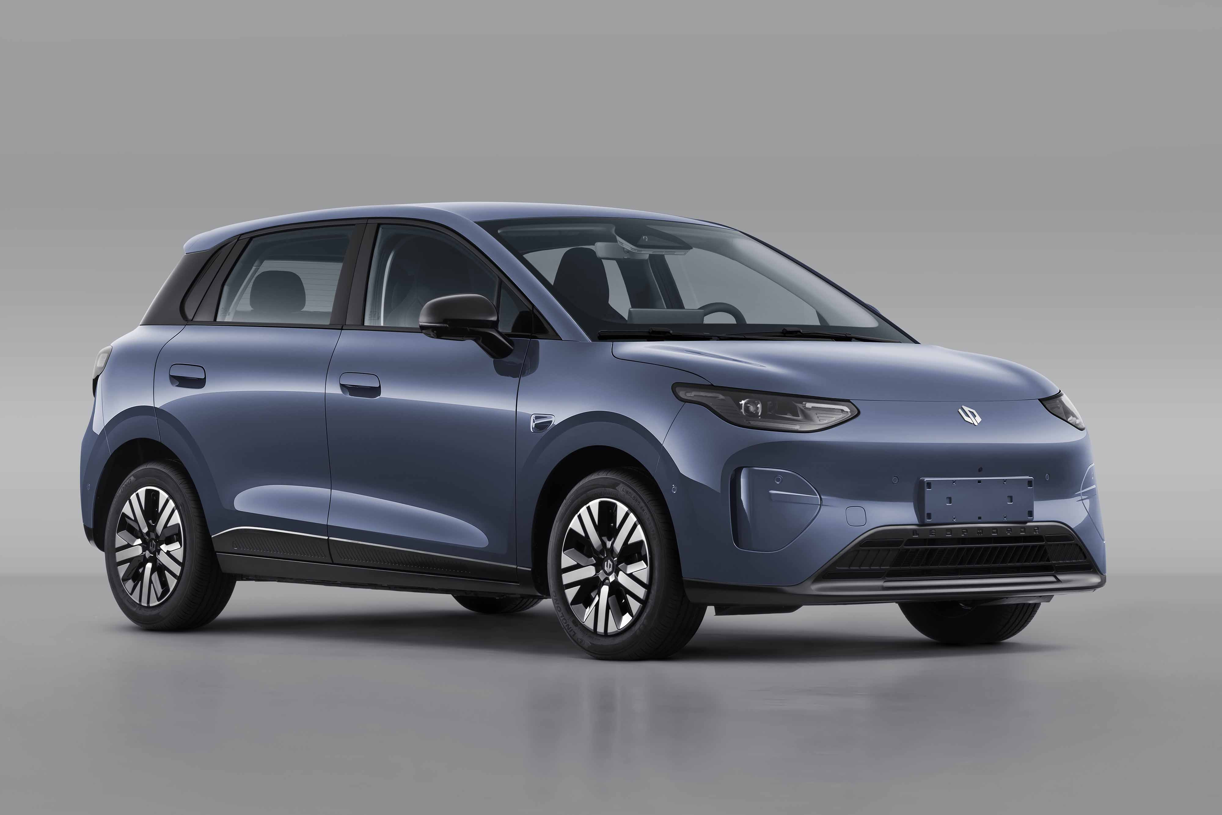 零跑A05申报，全新入门小型车，瞄准吉利星愿、五菱缤果S等车型。 