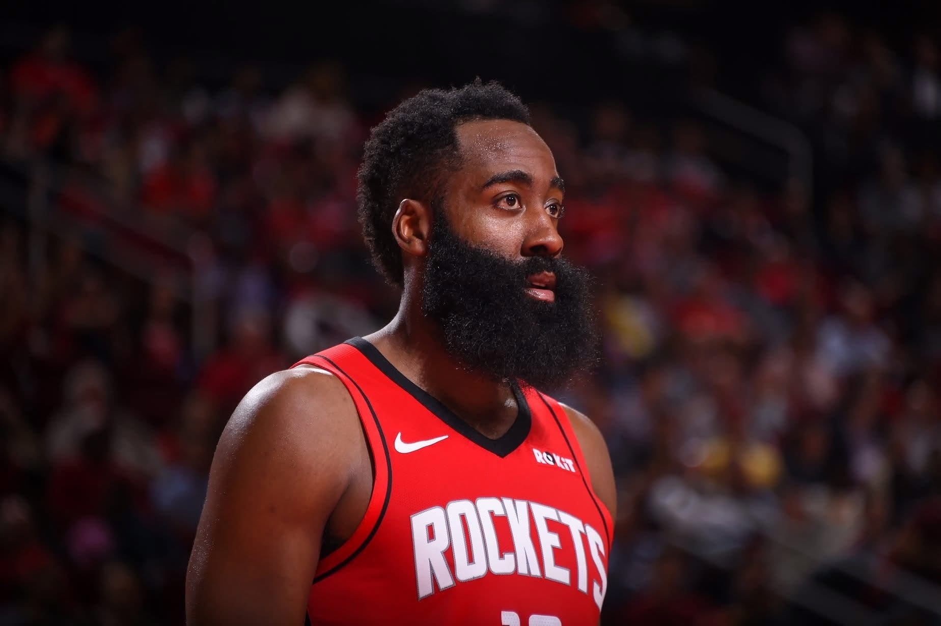 火箭缺一名控球后卫，把哈登拿走吧，别让他在快船遭罪了