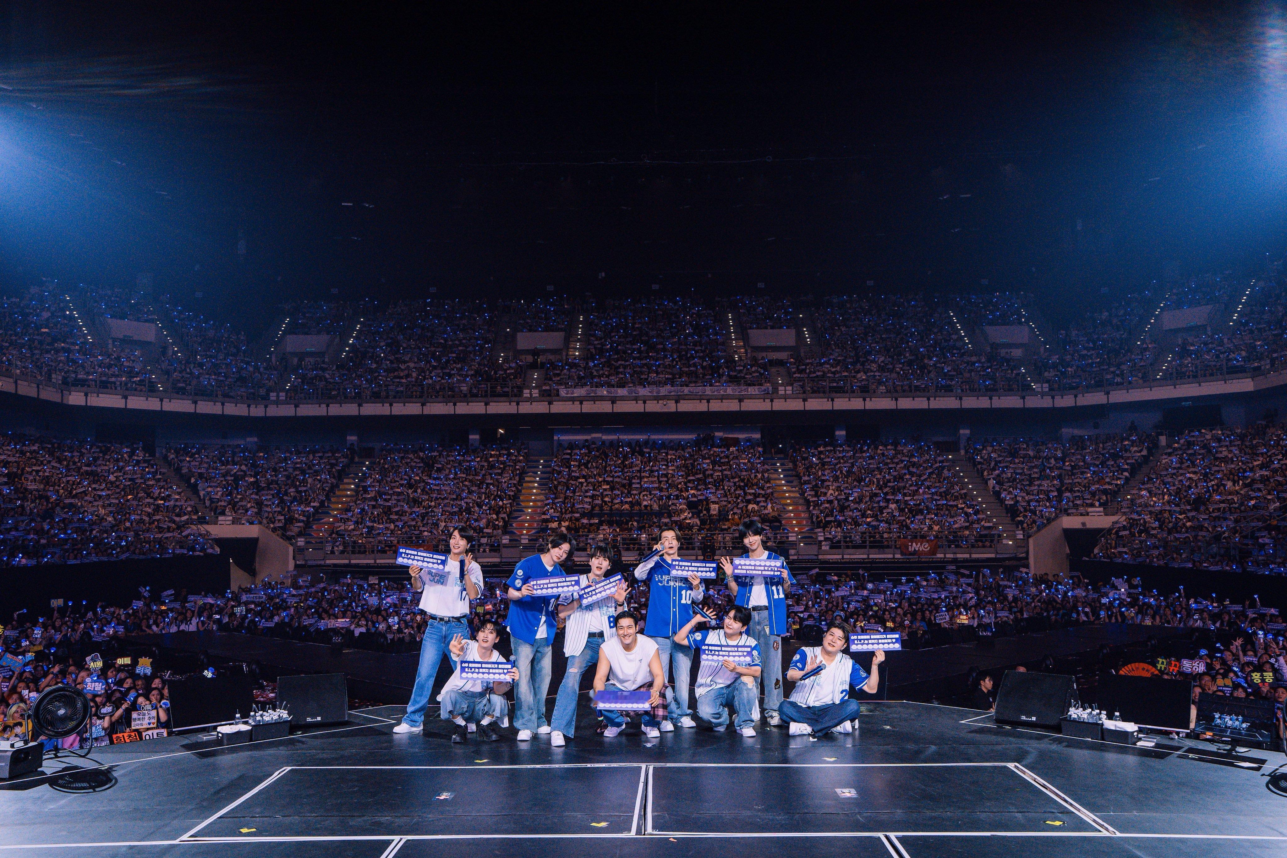 “CB百蓝_。260125 官号更新SuperJunior 相关：SUPER J