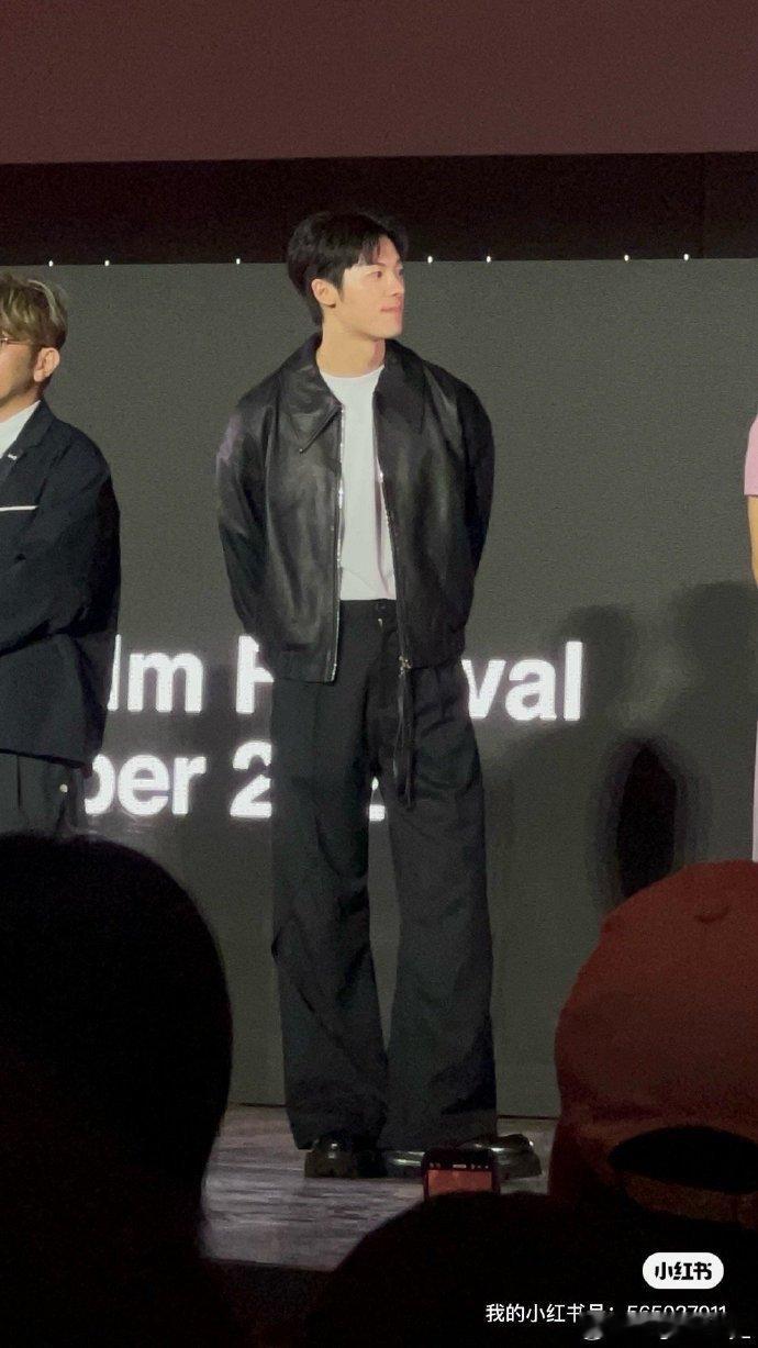 许光汉回应吻到翘脚许光汉的演技真的是一绝啊！吻戏不只是单纯的撒糖啊！他将自己的感