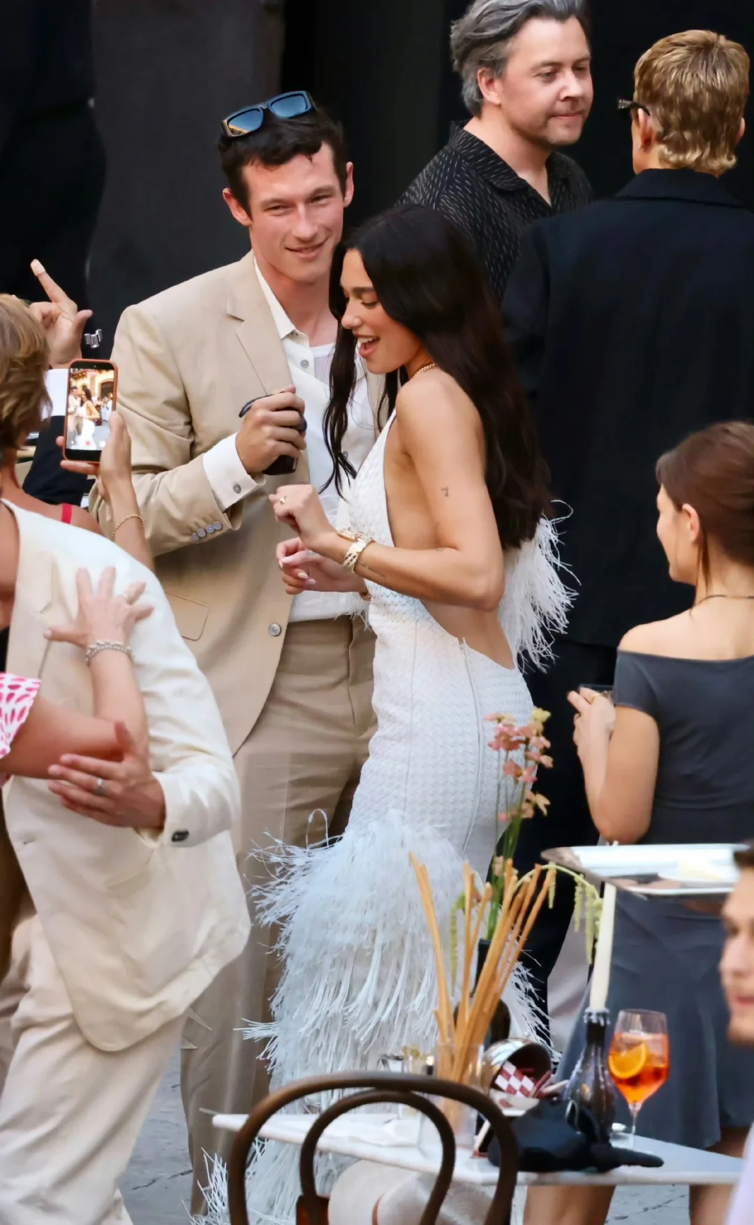Dua Lipa婚礼派对！多位名人出席太甜了