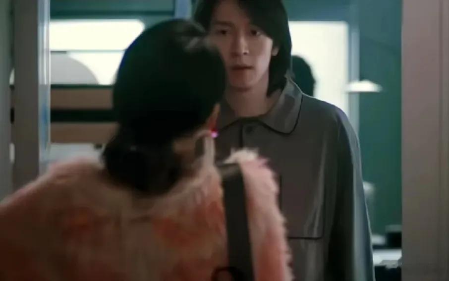 这啥剧，李沁漂亮成这样。感觉李沁演这么多，看片段感觉这部剧是她变化做大的一部和最