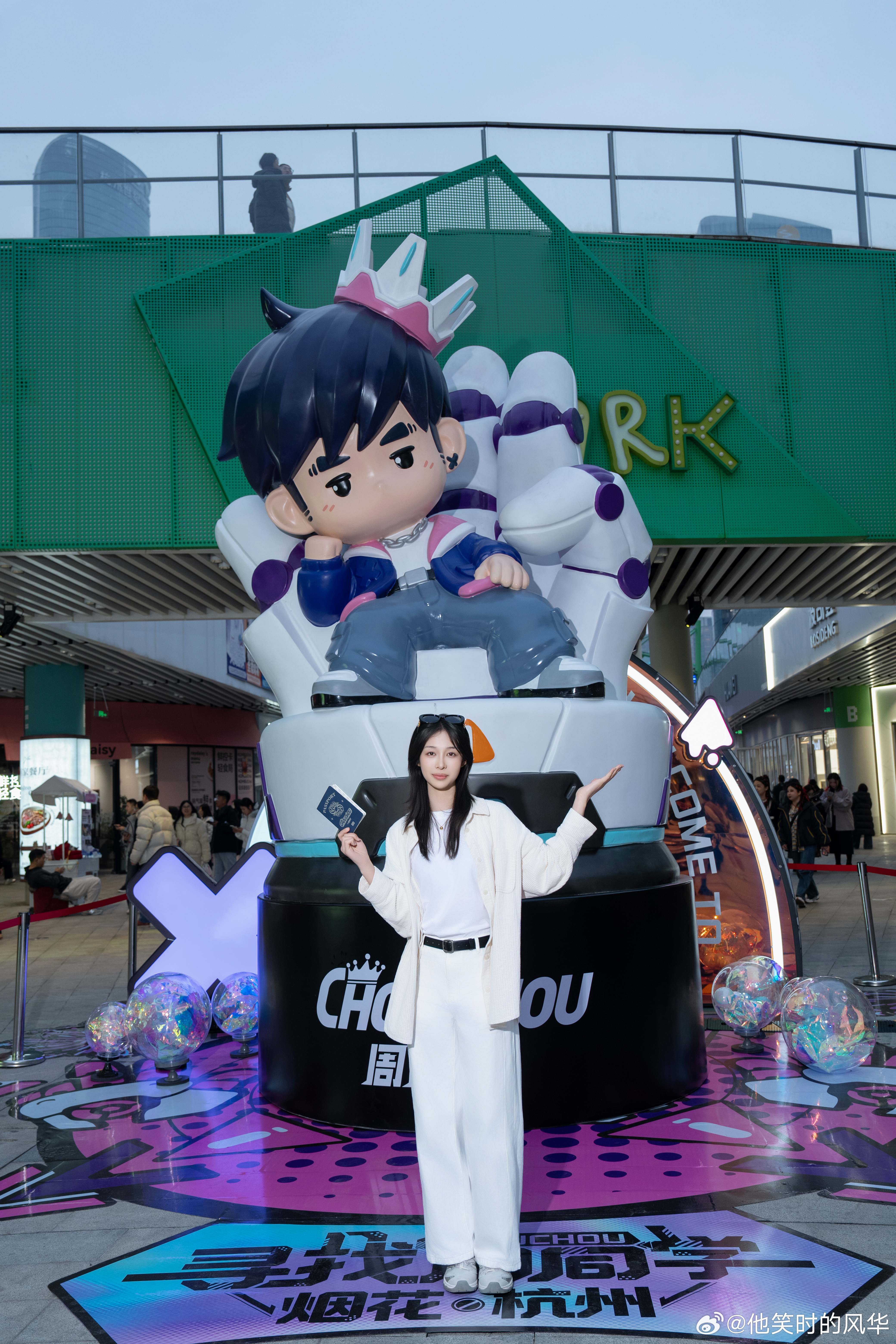 杭州周杰伦痛城 杭州这是被周杰伦“占领”了吧！到处都是他的身影，空气里都是青春的